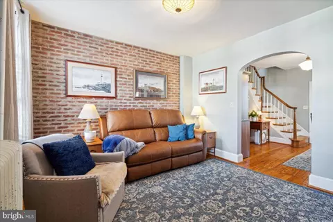 270 W 5th St, Frederick, MD 21701 photo 3