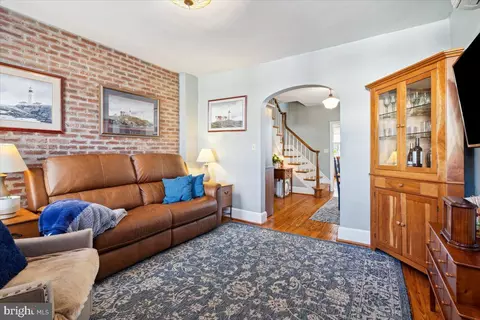 270 W 5th St, Frederick, MD 21701 photo 4