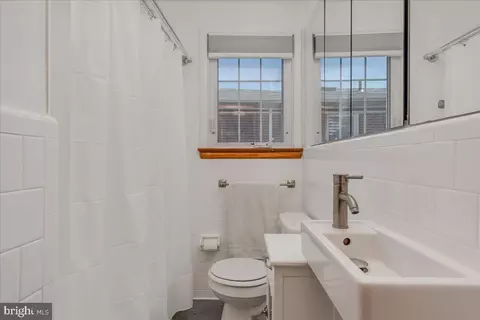 Bath - 17 Mount Olivet Blvd, Frederick, MD 21701 photo 1 of 1