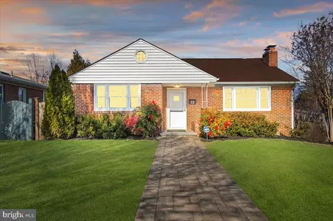 Exterior - 17 Mount Olivet Blvd, Frederick, MD 21701 photo 6 of 17
