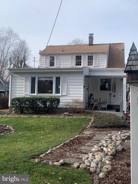 Exterior - 626 Lee Pl, Frederick, MD 21702 photo 4 of 5