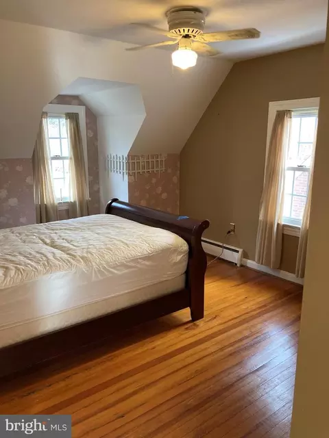 Bedroom - 626 Lee Pl, Frederick, MD 21702 photo 3 of 4