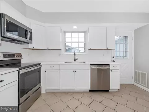 Kitchen - 6854 Carnation Cir, Frederick, MD 21703 photo 2 of 3