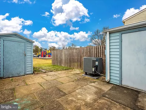 Exterior - 6854 Carnation Cir, Frederick, MD 21703 photo 4 of 9