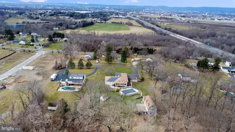 6123 Long Branch Rd, Frederick, MD 21701 photo 4