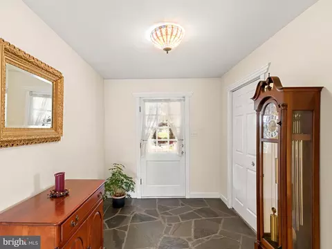 6123 Long Branch Rd, Frederick, MD 21701 photo 8