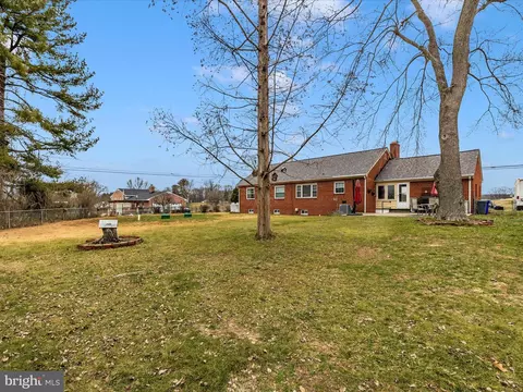 Exterior - 6028 Linganore Rd, Frederick, MD 21701 photo 13 of 16