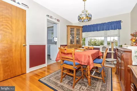 Dining - 6028 Linganore Rd, Frederick, MD 21701 photo 2 of 3