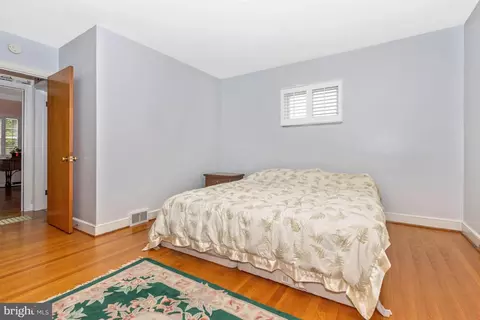 Bedroom - 6028 Linganore Rd, Frederick, MD 21701 photo 3 of 7