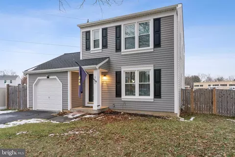 2140 Collingwood Ln, Frederick, MD 21702 photo 2