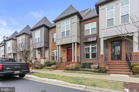 1143 Holden Rd, Frederick, MD 21701