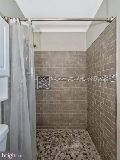 232 Wyngate Dr, Frederick, MD 21701 photo 9