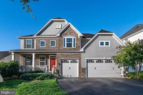 404 Potomac View Pkwy, Brunswick, MD 21716