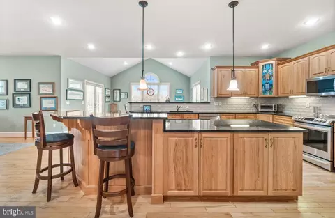 Kitchen - 8040 Blacks Mill Rd, Thurmont, MD 21788 photo 4 of 7