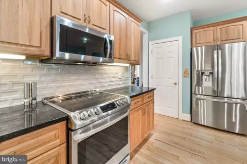 Kitchen - 8040 Blacks Mill Rd, Thurmont, MD 21788 photo 5 of 7