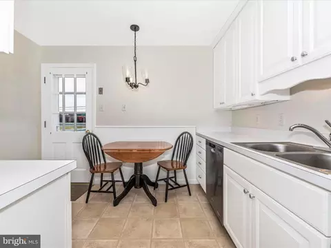 1111 Young Pl, Frederick, MD 21702 photo 9