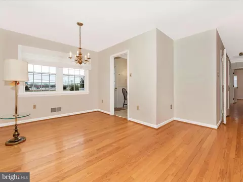 1111 Young Pl, Frederick, MD 21702 photo 8