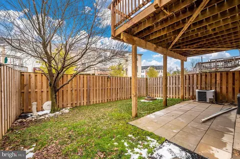 660 Wild Hunt Rd, Frederick, MD 21703 photo 2