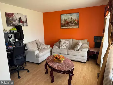 642 Bushytail Dr, Frederick, MD 21703 photo 4