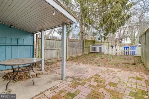 Exterior - 27 E 5th St, Frederick, MD 21701 photo 4 of 7