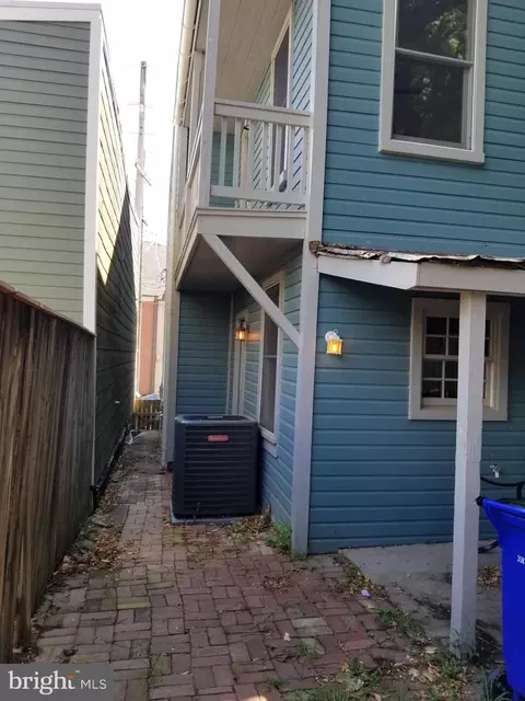 Exterior - 27 E 5th St, Frederick, MD 21701 photo 6 of 7