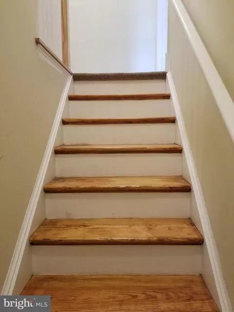 Entry Way - 27 E 5th St, Frederick, MD 21701 photo 2 of 4