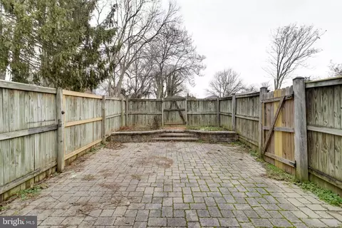 Exterior - 29 E 5th St, Frederick, MD 21701 photo 5 of 9
