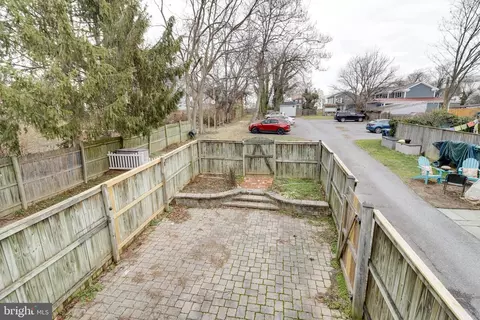 Exterior - 29 E 5th St, Frederick, MD 21701 photo 4 of 9