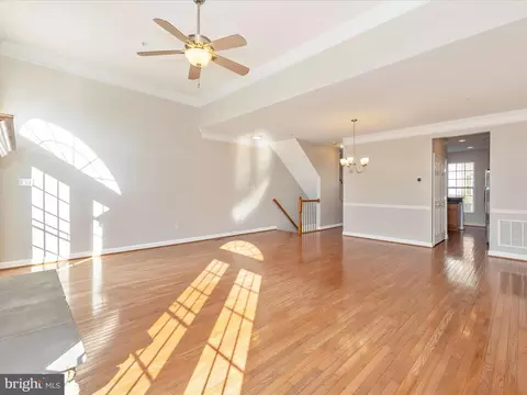 Living - 8805 Lew Wallace Rd, Frederick, MD 21704 photo 7 of 7