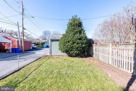 Exterior - 511 Elm St, Frederick, MD 21701 photo 10 of 11
