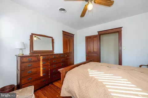 Bedroom - 511 Elm St, Frederick, MD 21701 photo 4 of 4
