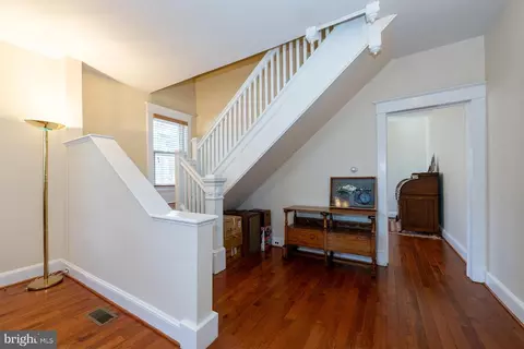 Entry Way - 511 Elm St, Frederick, MD 21701 photo 1 of 4