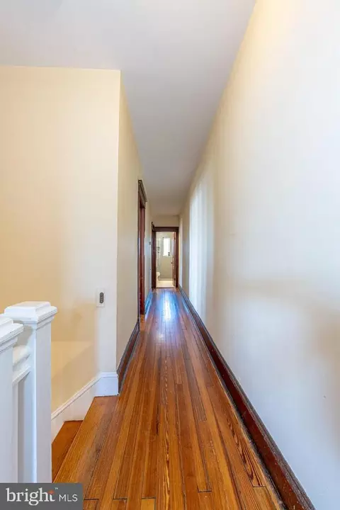 Entry Way - 511 Elm St, Frederick, MD 21701 photo 2 of 4