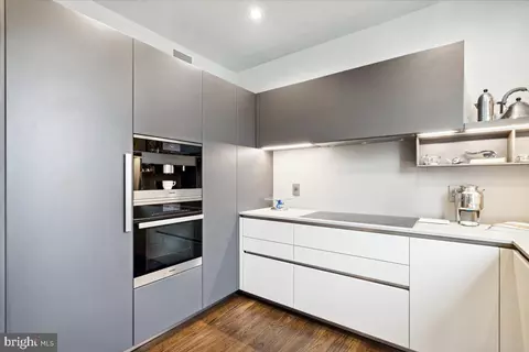 Kitchen - 2554 Bear Den Rd, Frederick, MD 21701 photo 6 of 10