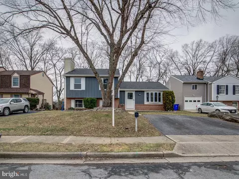 1595 Carey Pl, Frederick, MD 21701 photo 2