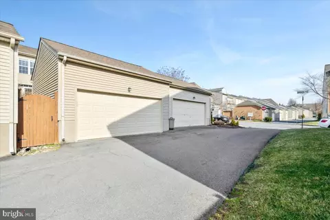 Exterior - 2623 Island Grove Blvd, Frederick, MD 21701 photo 6 of 7
