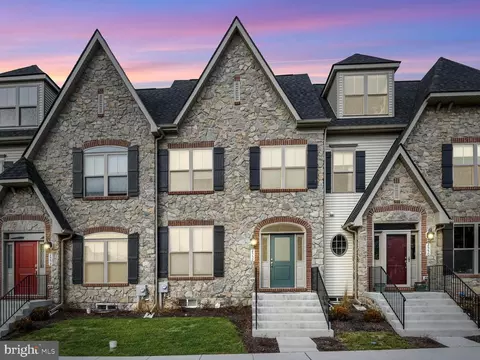 2552 Island Grove Blvd, Frederick, MD 21701