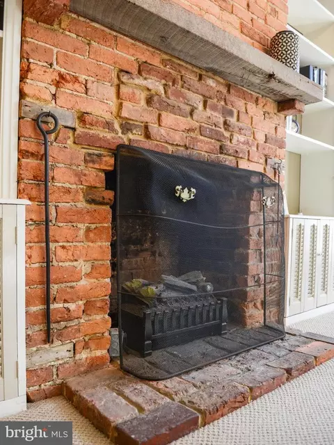 Bath - 135 W 3rd St, Frederick, MD 21701 photo 8 of 10