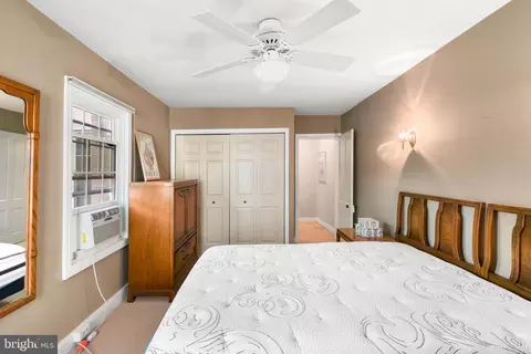 Bedroom - 135 W 3rd St, Frederick, MD 21701 photo 2 of 3