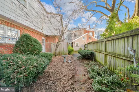 Exterior - 135 W 3rd St, Frederick, MD 21701 photo 8 of 11