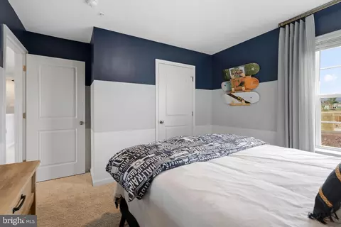 Bedroom - 1997 Fauna Dr, Frederick, MD 21702 photo 9 of 11