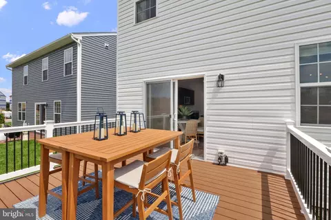 Exterior - 1997 Fauna Dr, Frederick, MD 21702 photo 4 of 5