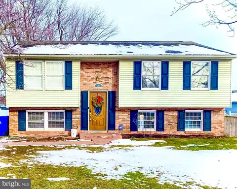 496 Giltspur Rd, Frederick, MD 21703