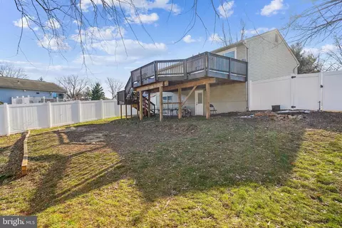 496 Giltspur Rd, Frederick, MD 21703 photo 3