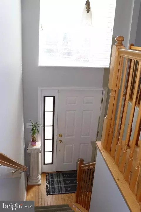 1909 Harpers Ct, Frederick, MD 21702 photo 3