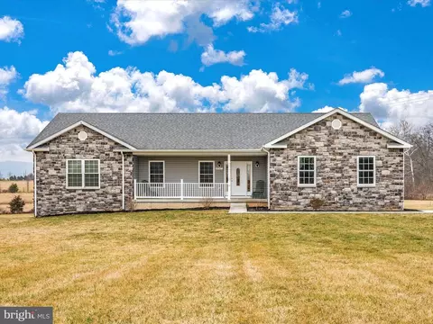 8747 Orndorff Rd, Thurmont, MD 21788