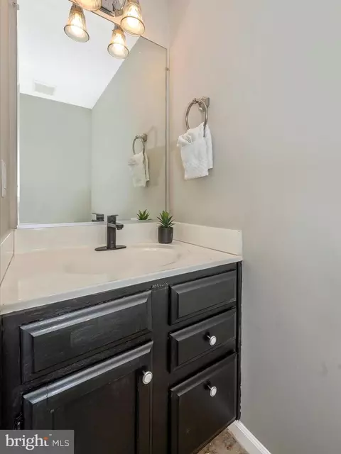 Bath - 500 Boysenberry Ln, Frederick, MD 21703 photo 1 of 3