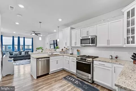 Kitchen - 7101 Delegate Pl, Frederick, MD 21703 photo 3 of 4