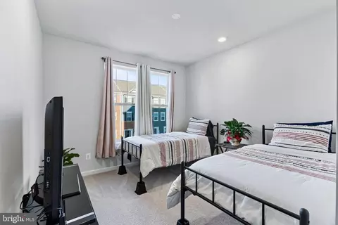 Bedroom - 7101 Delegate Pl, Frederick, MD 21703 photo 4 of 4