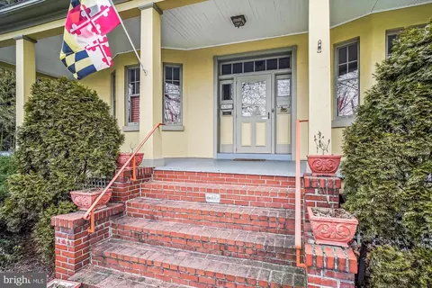 Exterior - 903 Rosemont Ave, Frederick, MD 21701 photo 3 of 5
